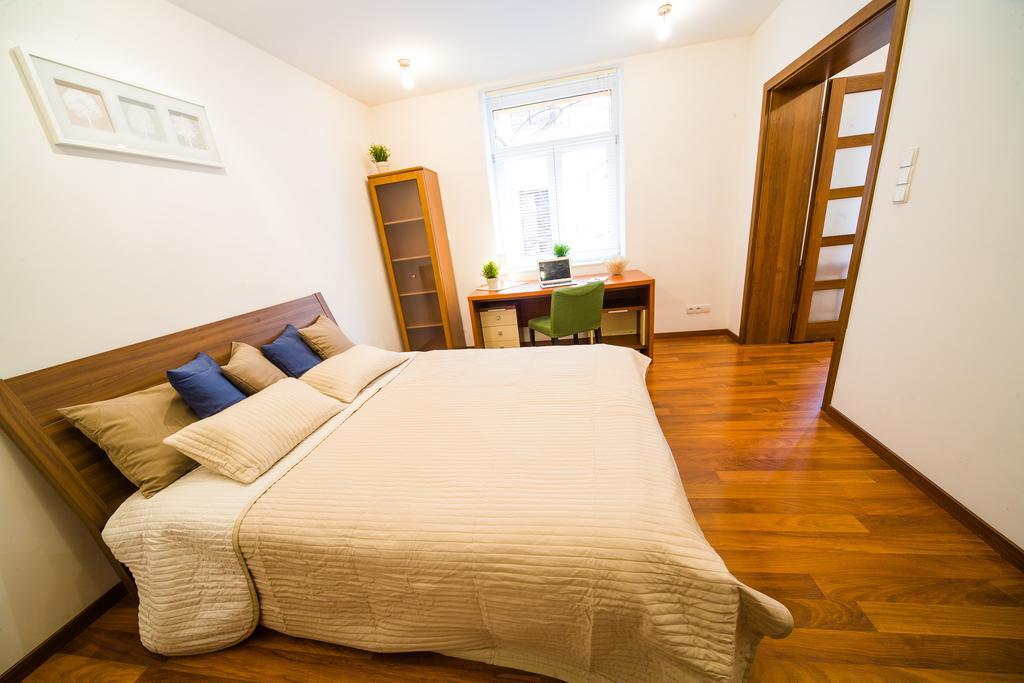 Wawel Cracow Old City Apartments - Friendhouse Apartments クラクフ エクステリア 写真